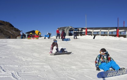 Sierra Nevada ofrecerá 12 horas de esquí contínuo en el Puente