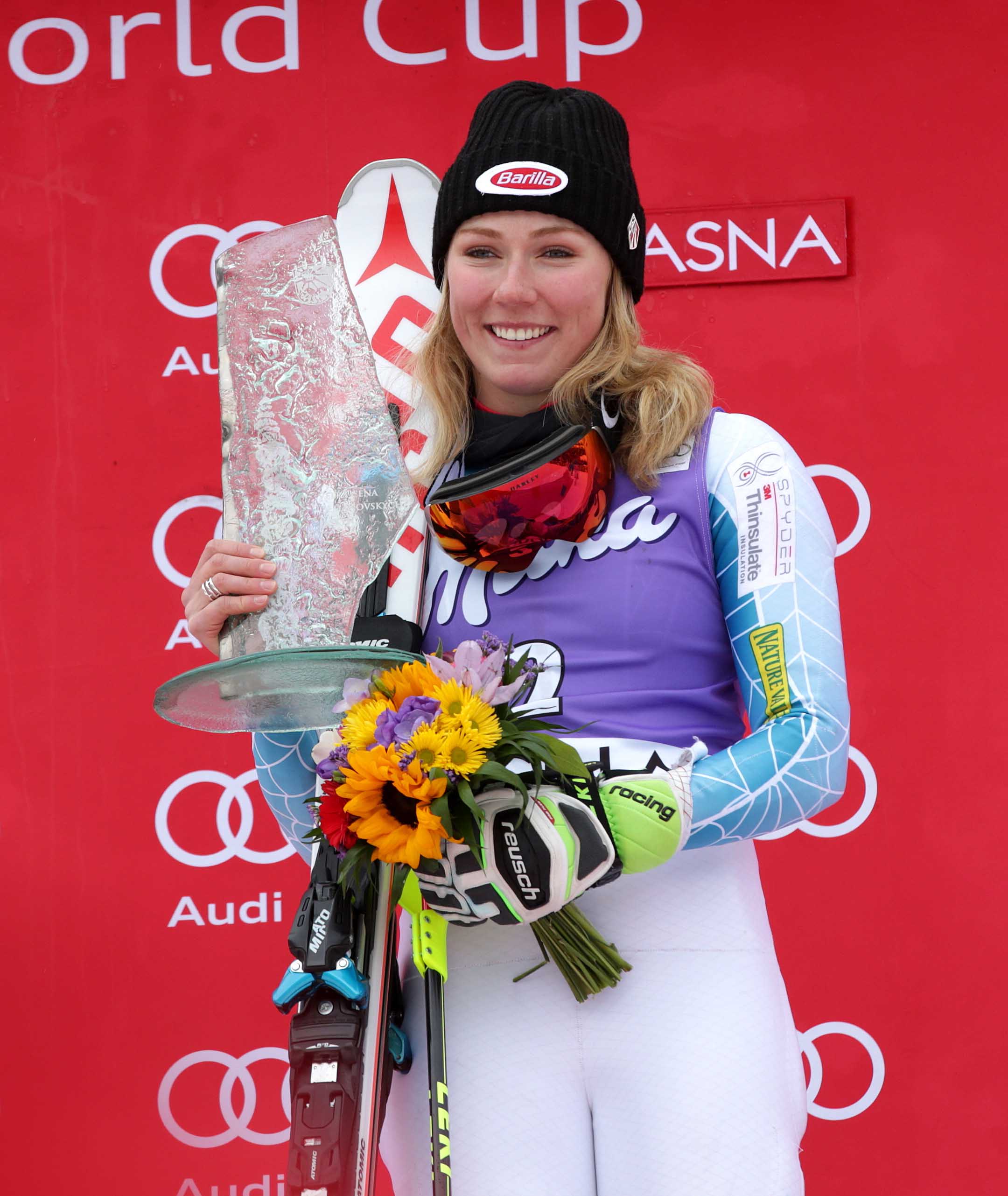 JASNA,SLOVAKIA,06.MAR.16 - ALPINE SKIING - FIS World Cup, slalom, ladies, award ceremony. Image shows Mikaela Shiffrin (USA). Keywords: trophy. Photo: GEPA pictures/ Walter Luger
