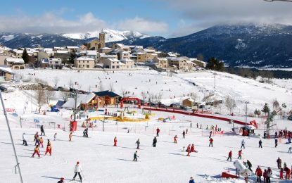 Les Angles: el pueblo estación y el lujo de esquiar hasta el casco antiguo