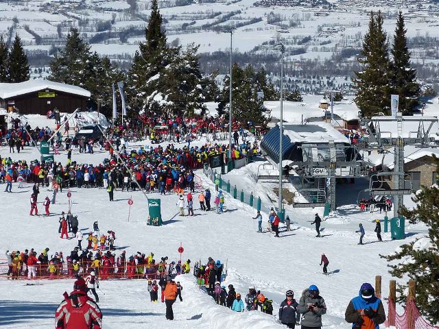 Carnaval de Masella con gran afluencia de esquiadores
