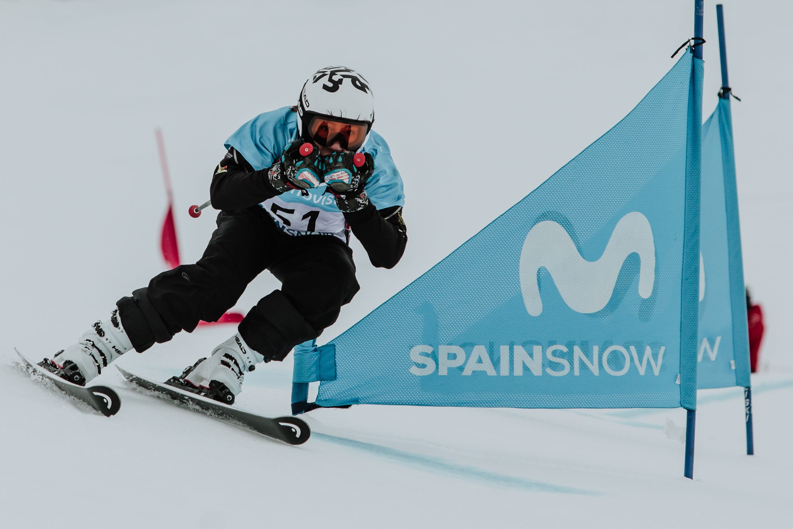 Sierra Nevada acoge la Copa de España Movistar de snowboardcross y skicross con 115 inscritos