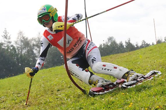 Kristin Hetfleisch gana la Copa del Mundo de Esquí sobre Hierba