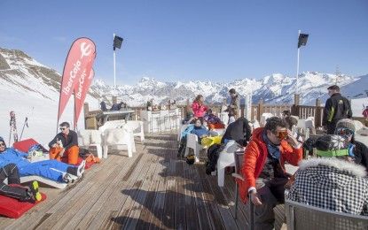 Las estaciones de Aramón despiden Enero con competiciones y música