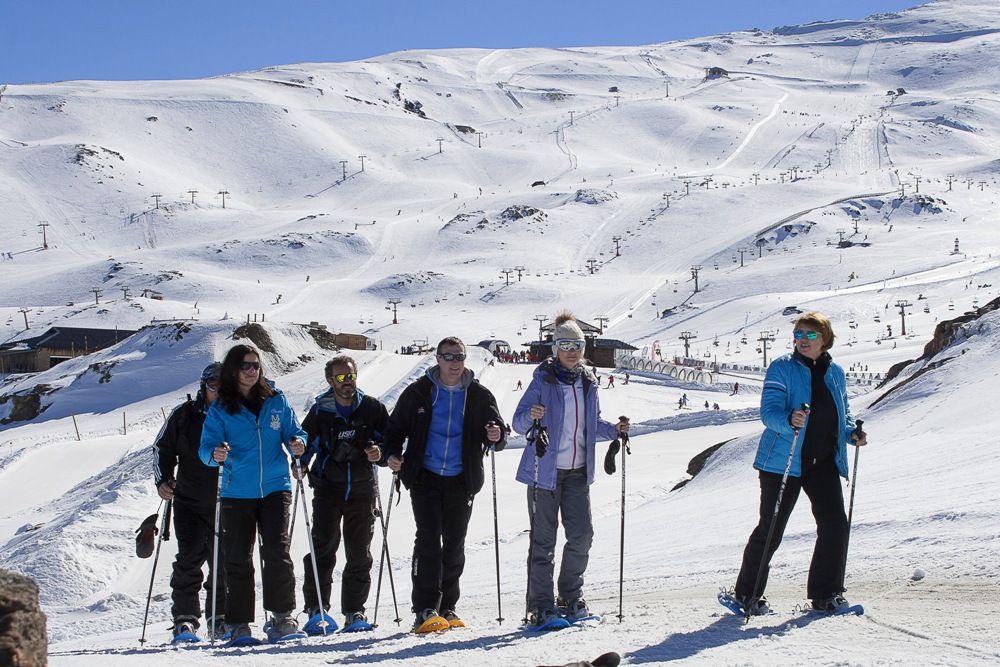 Sierra Nevada recibe a 9 medios europeos de referencia en su campaña de promoción de temporada