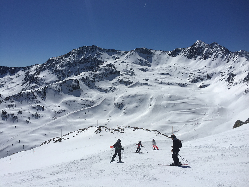 Vallnord cierra la Semana Santa con más de 40.000 esquiadores