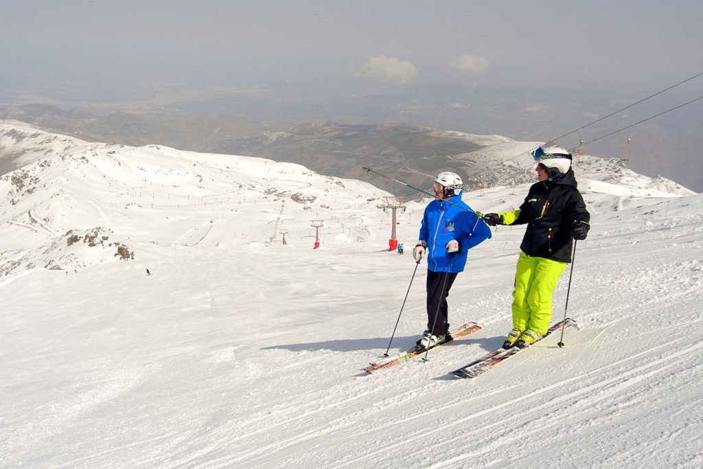 Un descenso retro dará este domingo la bienvenida a la temporada de Primavera en Sierra Nevada