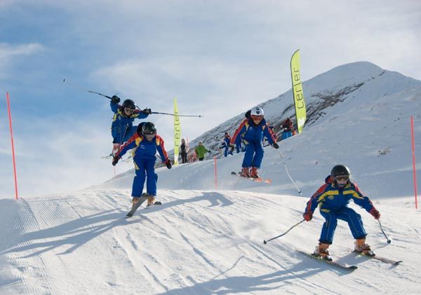 Aramón inaugura la temporada en el Pirineo con 115 kilómetros y espesores de más de metro y medio