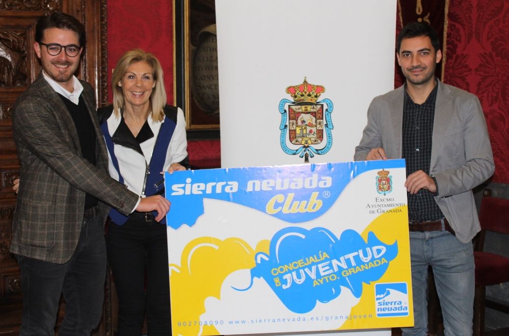 Ayuntamiento de Granada y Cetursa promocionan el esquí entre los jóvenes