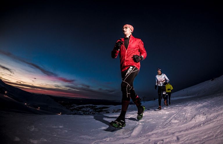 Hoy Sierra Nevada acoge más de 700 corredores sobre nieve en el primer campeonato de España de snow running