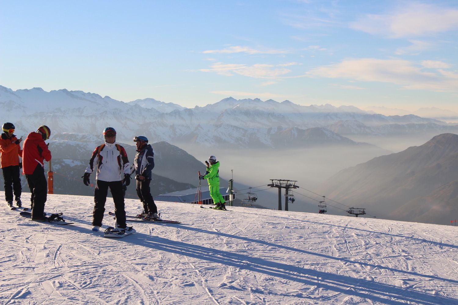 Baqueira Beret abre durante las vacaciones de Navidad más de 90 km de pistas con sol y mucha diversión