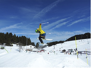 Snowpark en Masella está abierto con 5 saltos y 11 módulos