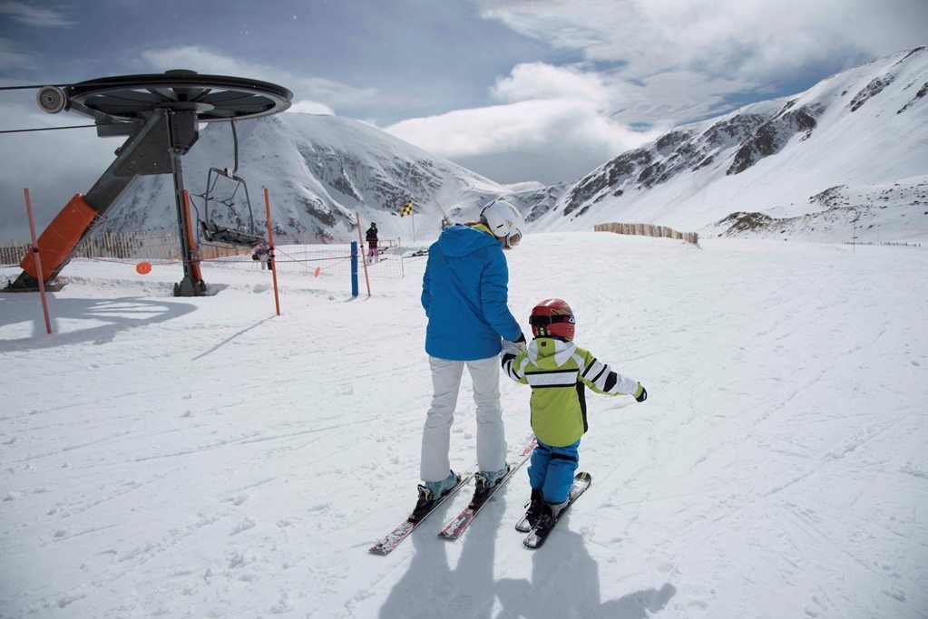 Nace el seguro SPAINSNOW, el nuevo seguro oficial de la nieve, ocio y familia de la RFEDI con amplias coberturas