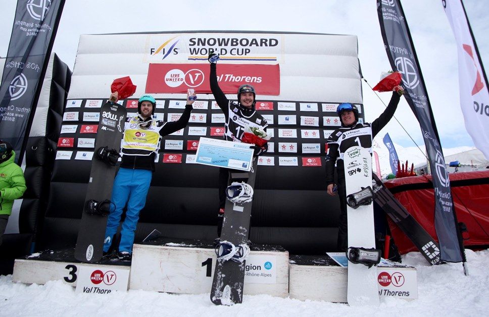 Podio de Lucas Eguibar en la Copa del Mundo FIS Snowboard Cross de Val Thorens (Francia)