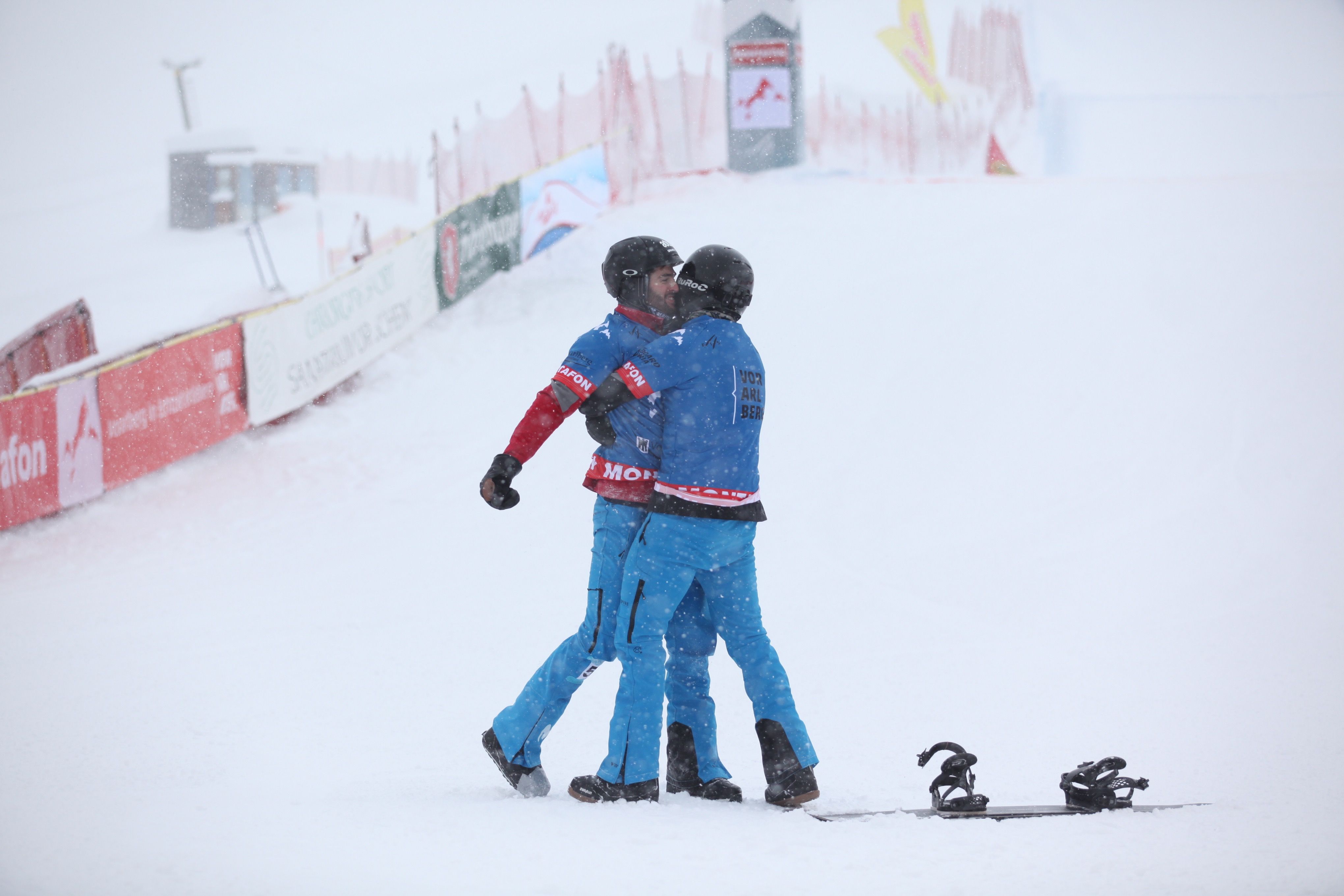 Victoria de Lucas Eguibar y Regino Hernández en Montafon