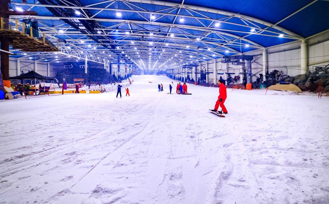 Madrid SnowZone colabora con el Banco de alimentos de Madrid en una campaña solidaria