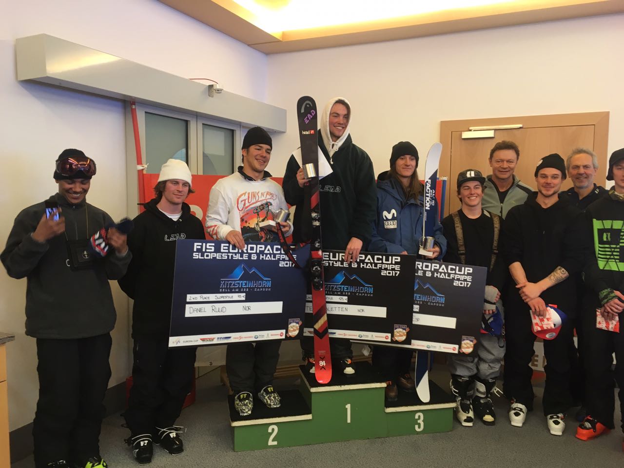Podio de Javi Lliso en la Copa de Europa FIS de Slopestyle en Kaprun (Austria)