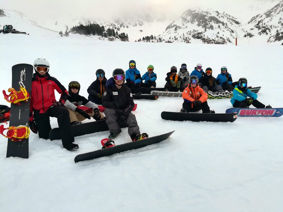 III camp de entrenamiento de Snowboard Cross en Baqueira Beret