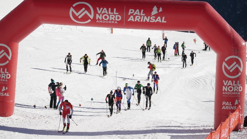 Anton Palzer y Axelle Mollaret se imponen en la prueba vertical de la Copa del Mundo de esquí de Montaña en Andorra