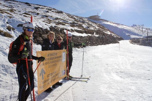 Sierra Nevada habilita en la pista El Águila el primer itinerario de esquí de montaña de la estación