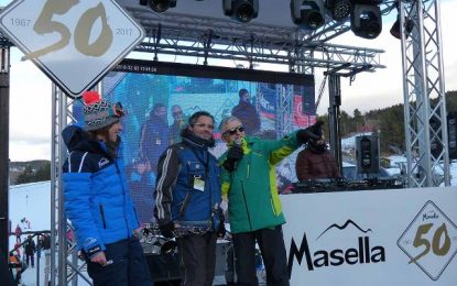 Los esquiadores, protagonistas de la bajada de antorchas de los 50 años de Masella