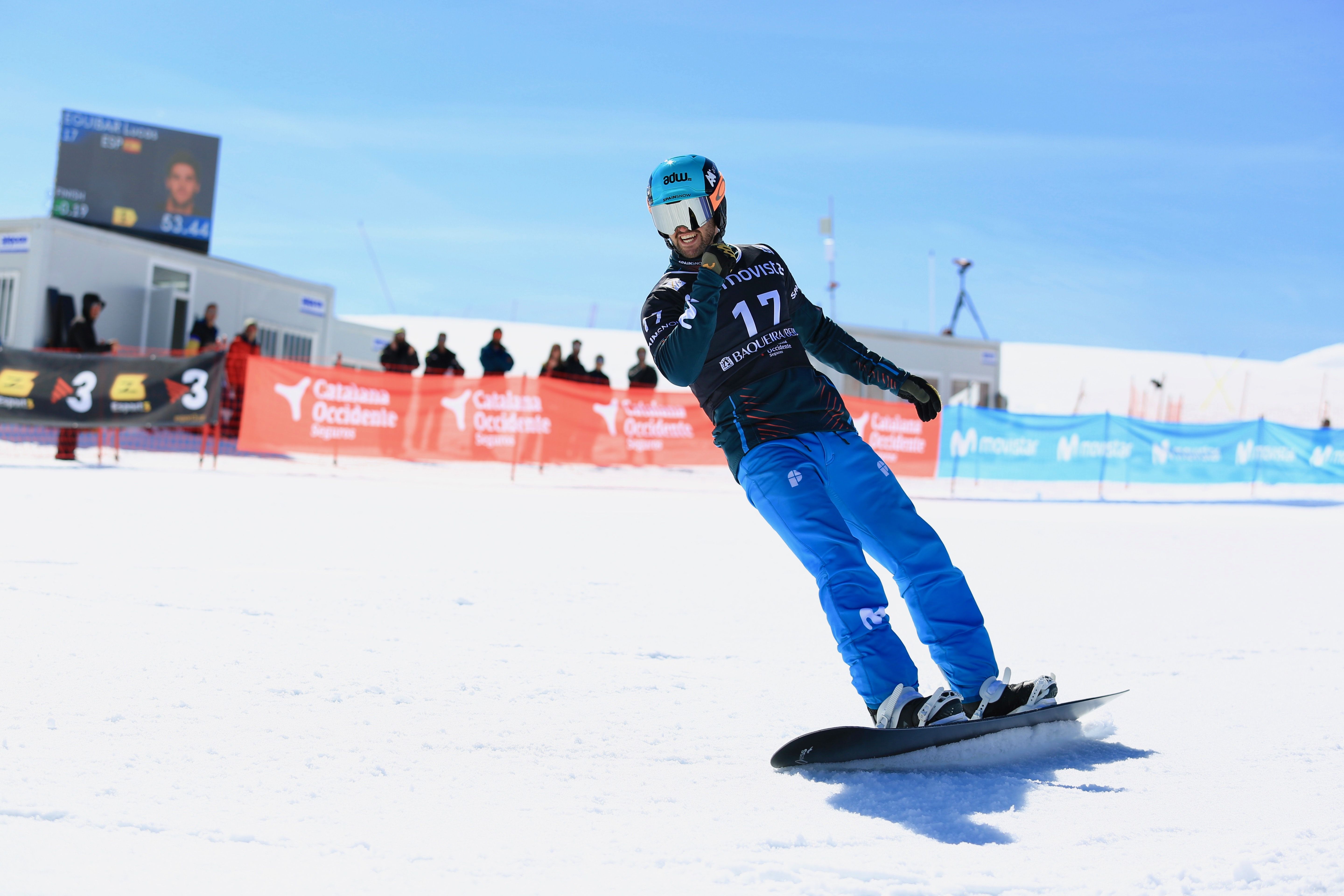Lucas Eguibar gana la clasificatoria de la Copa del Mundo de snowboard cross FIS de Baqueira Beret