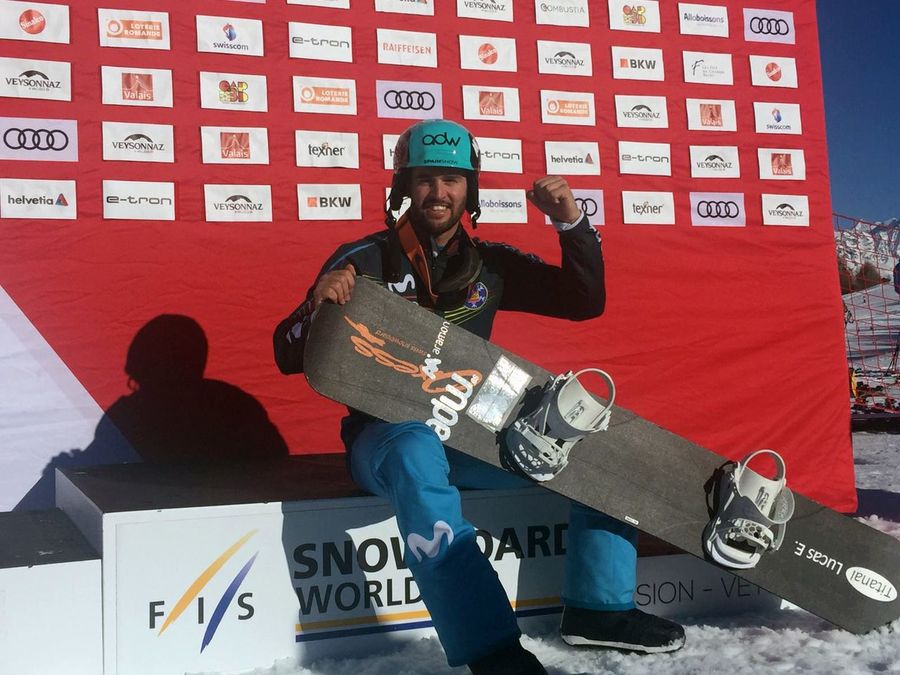 Victoria de Lucas Eguibar en la Copa del Mundo de snowboardcross de Veysonnaz (Suiza)