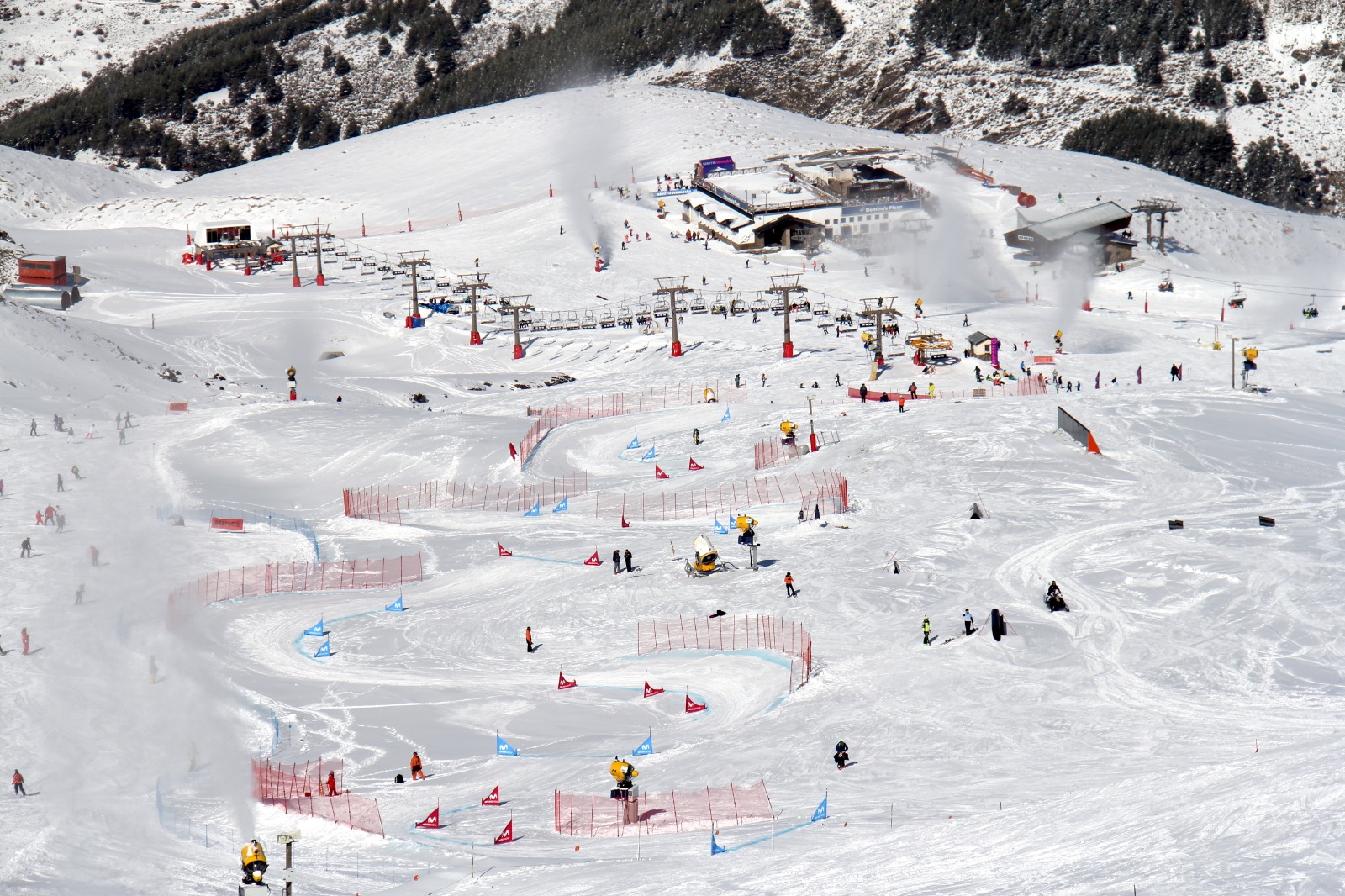 La Copa de España Movistar de snowboardcross y skicross inicia su 4ª temporada en Sierra Nevada