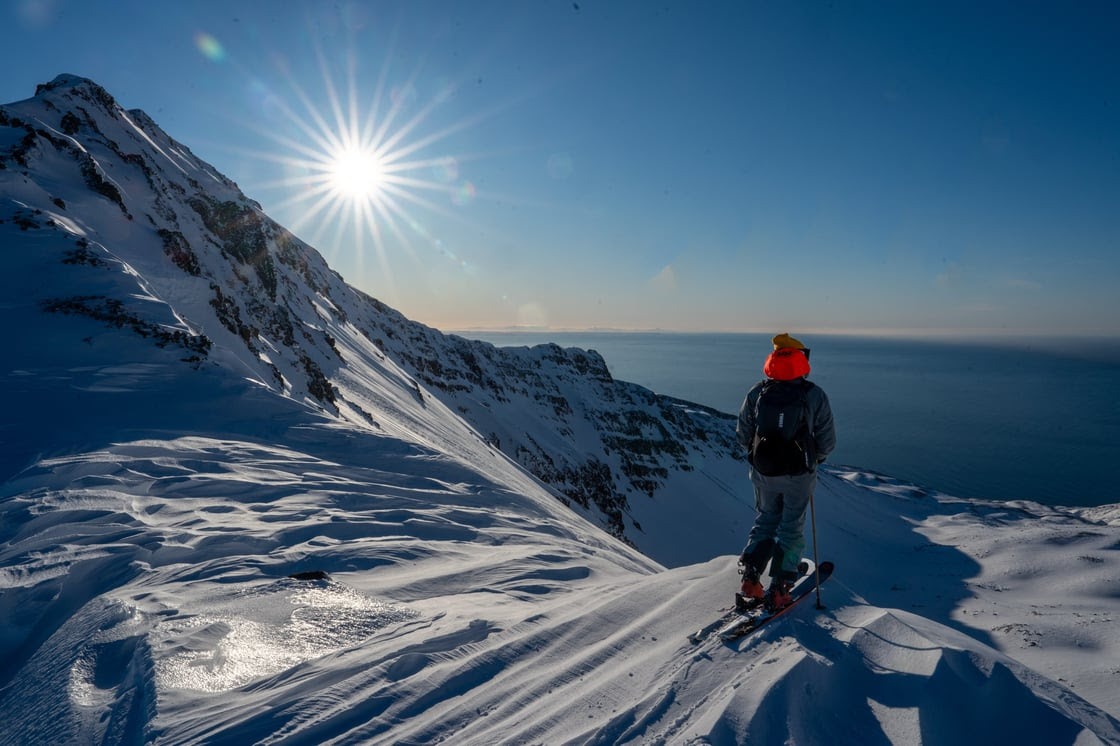 Helly Hansen estrena temporada de nieve con la icónica y renovada HH Elevation Infinity 3.0